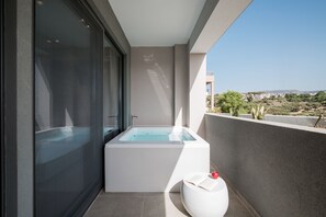 Noemie Luxury Suite 103 | Blick vom Balkon