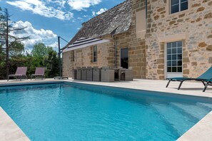 Piscine extérieure, piscine chauffée
