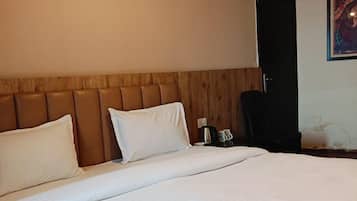 Deluxe Room | Living area