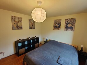 2 habitaciones, cuna de viaje y wifi gratis