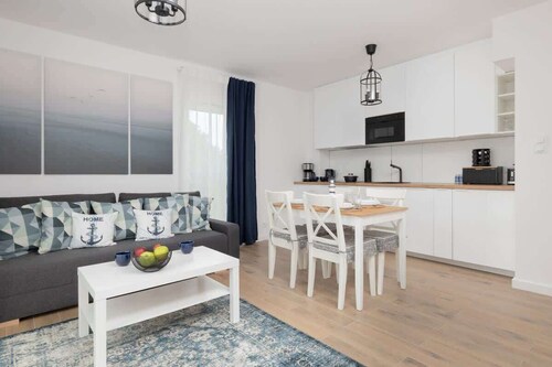 Stylish Apartment | Gulf View | Parking.