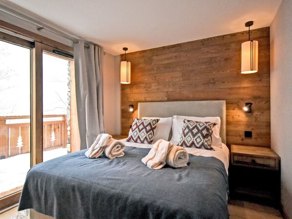 4 bedrooms, free WiFi, bed sheets