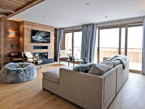 TV - Luxury apartment, 3 bedrooms, terrace, concierge, central Méribel (Méribel)