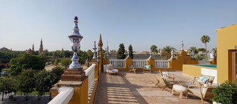 Numa Seville Prestigio