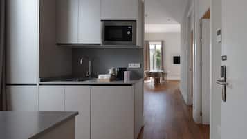 3 Bedroom Apartment with Balcony | Private kitchen | Microwave, oven, stovetop, espresso maker