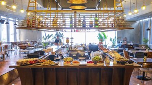 Desayuno estilo bufé