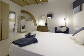 1 bedroom, WiFi - GuestHost - Cozy apartment equipped with all comforts to accommodate up to 3 people. The flat is located in a renovated former period oil mill, which offers to its guests many shared services: access to the seasonal pool, small area used as a gym, playgr (Passignano sul Trasimeno)