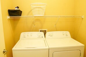 Interior - Lakeside Luxury Living #2 (Jacksonville)