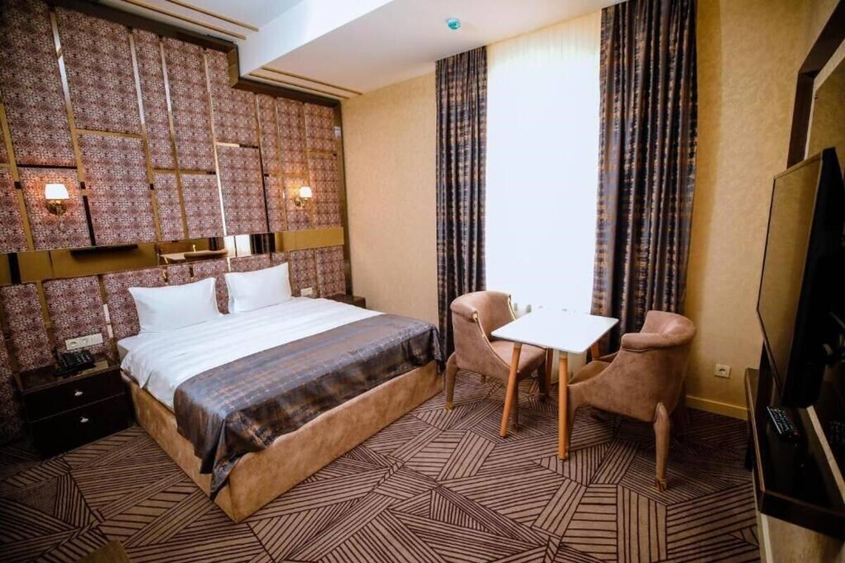 Minibar, in-room safe, blackout drapes, soundproofing