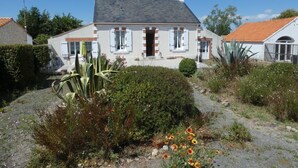 Exterior - Vendée House with Garden - Pets Allowed (Notre-Dame-de-Monts)