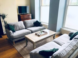 Living area - Lovely 1-bed Apartment in Bath (Bath)