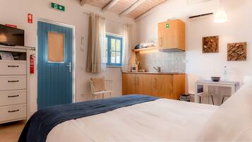 Internet, bed sheets