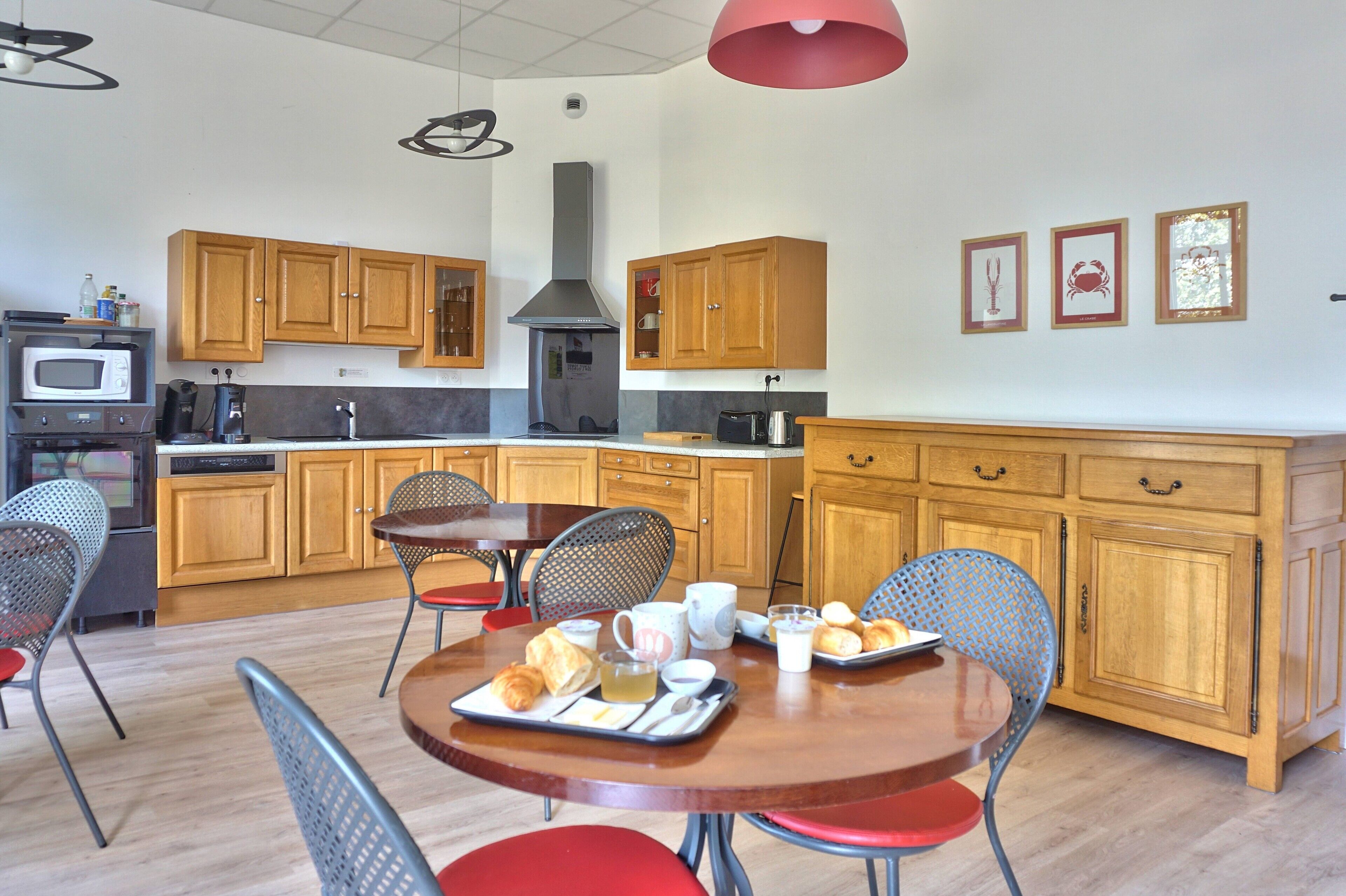 Shared fridge, microwave