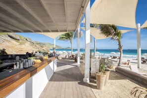 Bar (in der Unterkunft)