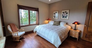 7 bedrooms, desk, iron/ironing board, free WiFi - Luxury Estate w/ Theater, Game Room & Fireplaces (Brian Head)