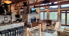 Smart TV, fireplace, offices - Luxury Estate w/ Theater, Game Room & Fireplaces (Brian Head)