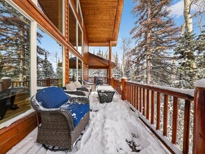 Terrace/patio - Pinehurst Cabin | Game Room | Sauna | Sleeps 16 (Brian Head)