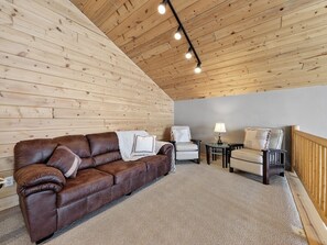 Smart TV, fireplace, DVD player, computer monitors