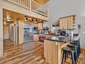 Fridge, microwave, oven, stovetop - Pinehurst Cabin | Game Room | Sauna | Sleeps 16 (Brian Head)