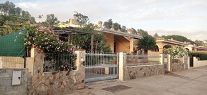Property grounds - Sicicas, 300 meters from the sea, 5 minutes walk (Villasimius)