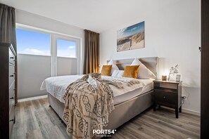 2 bedrooms, travel cot, free WiFi, bed sheets - Seute Deern - close to the beach and the North Sea, fireplace, terrace (Büsum)