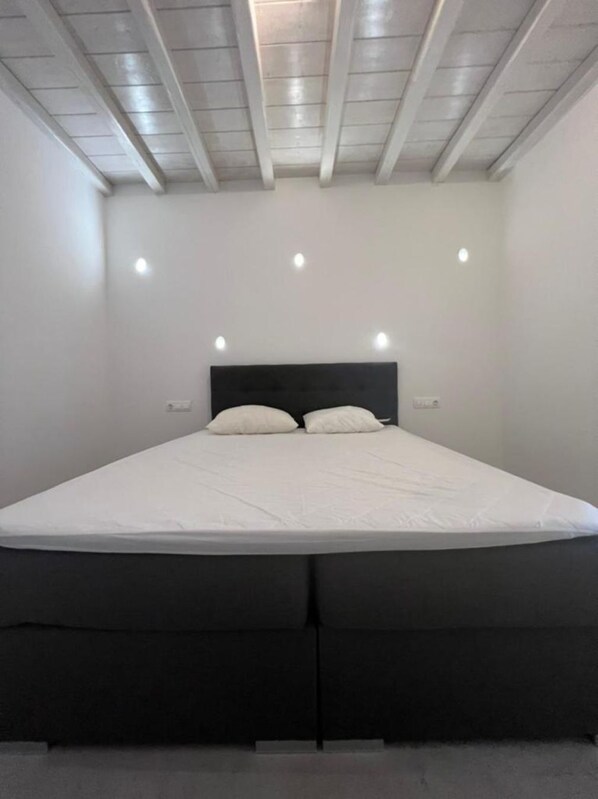 1 bedroom, free WiFi, bed sheets - Charming Apartment in Ano Mera (Mykonos)