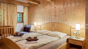 2 chambres, fer et planche Ă repasser, Wi-Fi gratuit, draps fournis