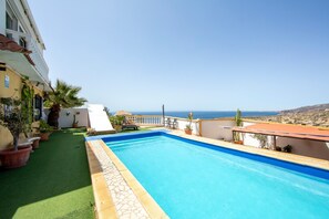 Pool - Vacation Home 'Vista al Mar Ylenia' with Sea View, Pool, 2 Terraces & Wi-Fi (Almería)