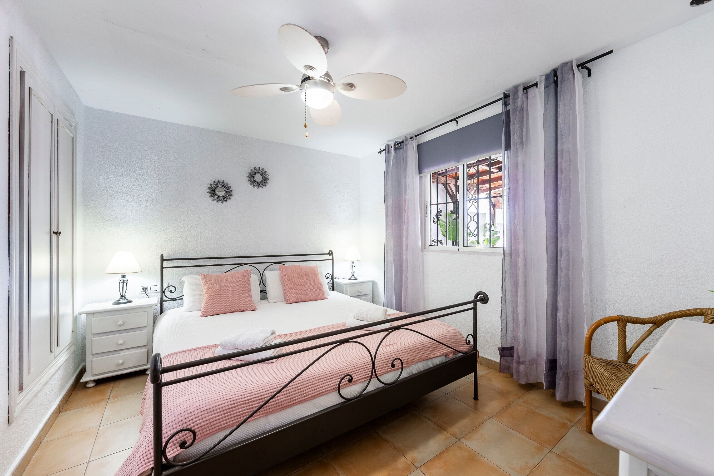 2 bedrooms, iron/ironing board, free WiFi, bed sheets