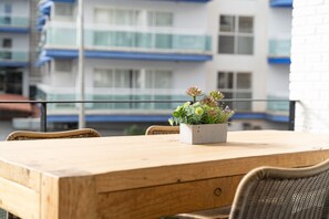 Outdoor dining - Apartment "Steps from Puerto Marina" with Private Covered Terrace (Benalmádena)