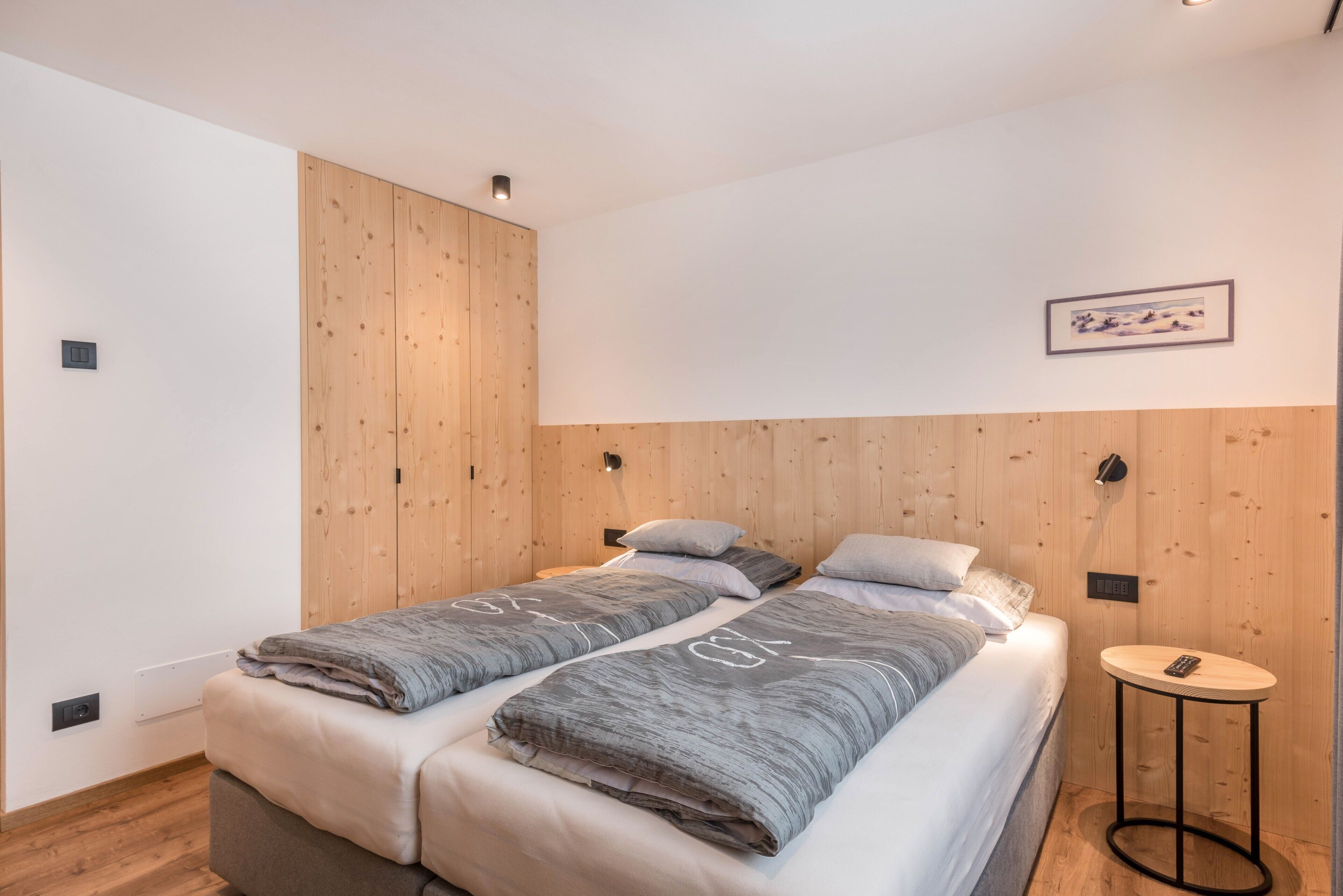 2 slaapkamers, een strijkplank/strijkijzer, gratis wifi, beddengoed