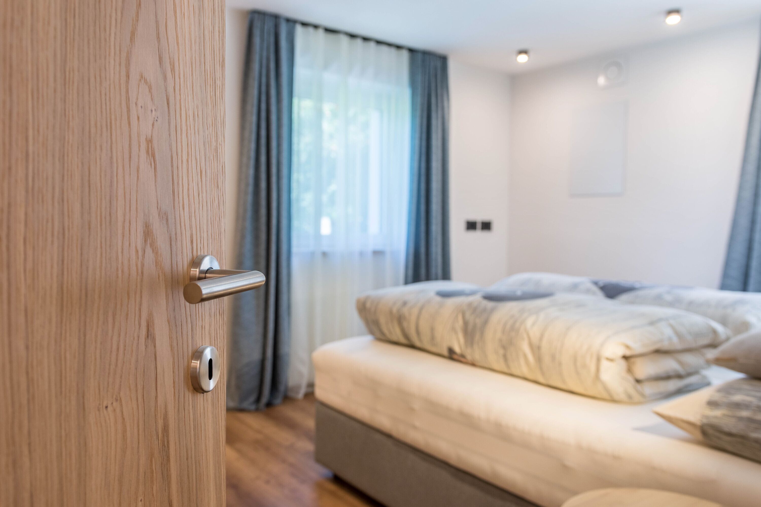 2 habitaciones, tabla de planchar con plancha y wifi gratis 