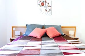 1 dormitorio, tabla de planchar con plancha, wifi gratis