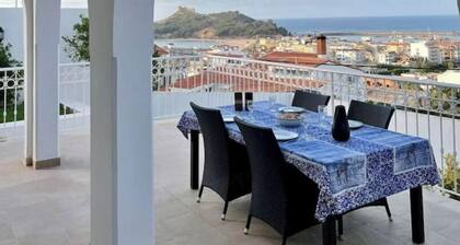 Maison Charmante - vue 360° mer et Montagnes