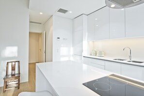 Fridge, microwave, oven, dishwasher