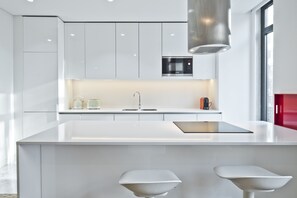 Fridge, microwave, oven, dishwasher