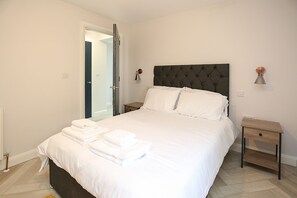 Room amenity - No 1 Luxury Service Accommodation (Belfast)