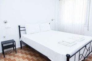 Room - Beautiful Apartment in  Piraeus (Piraeus)