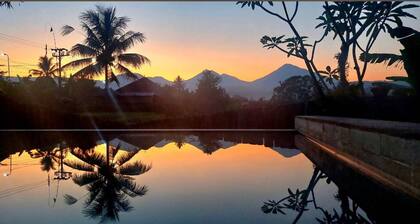 Honeymoon Villa With Rice Field View