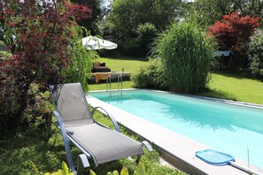 Classic Apartment, Private Bathroom (Fewo Fachwerkhaus Maxen) | Outdoor pool