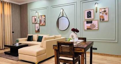 BluO Awesome 1BHK DLF Galleria Market ,Gym TT