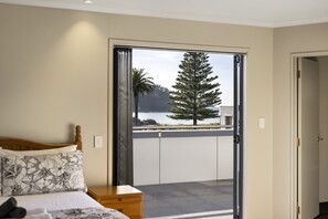 3 bedrooms, iron/ironing board, travel cot, WiFi