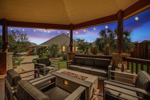 Luxury4000sqft,Hot Tub,Cinema,Arlington,AT&TST