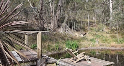 Cute Cottage with Log Burning Fire, close to Wineries