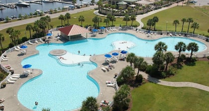 👣 Barefoot Resort!! 1ST FLOOR Villa close to all! Beach-Golf-Play-Chill 👣