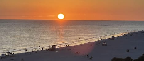 House, 2 Bedrooms | Beach