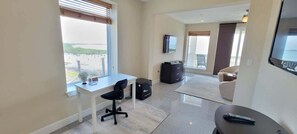 Apartment, 3 Bedrooms | Interior