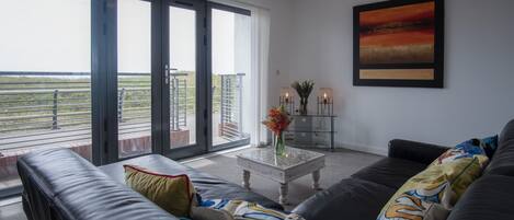 Exclusive Apartment | Living area