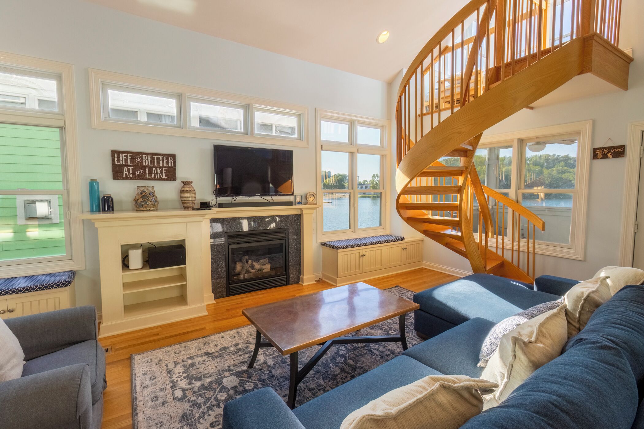Beach House On Lake Kai In Beachwalk Resort - Michigan City