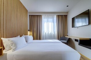 Habitación doble superior | Minibar, caja de seguridad en la habitación, wifi gratis y ropa de cama 